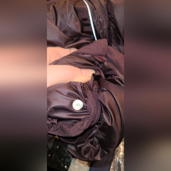 Lululemon Down For a Run Purple Puffer Vest - Size Women's Large Sz 10 - Picture 7 of 7